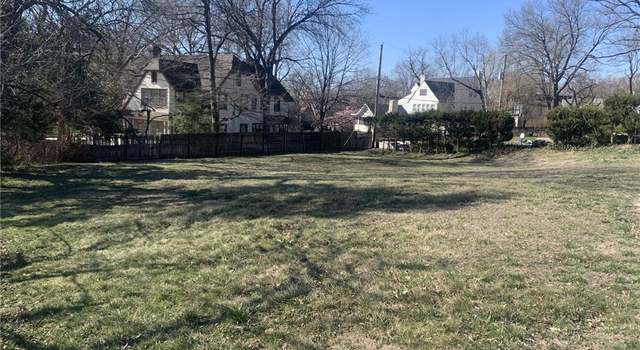 Photo of 5700 State Line Rd, Mission Hills, KS 66208