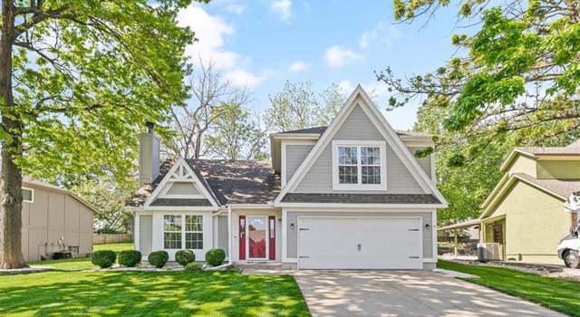 Photo of 1633 N Hunter Dr, Olathe, KS 66061