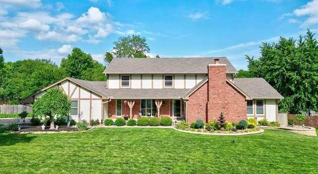 Photo of 203 NW Donovan Rd, Lee's Summit, MO 64063