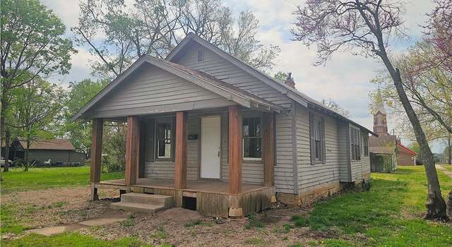 Photo of 502 E 3rd Ave, Garnett, KS 66032