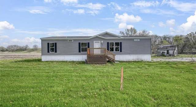 Photo of 416 Dawson St, Easton, KS 66020
