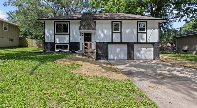 Photo of 1719 SW 5th St, Blue Springs, MO 64014