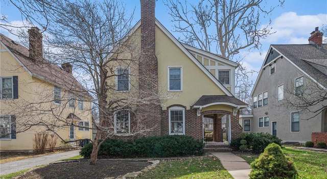 Photo of 435 Greenway Ter, Kansas City, MO 64113