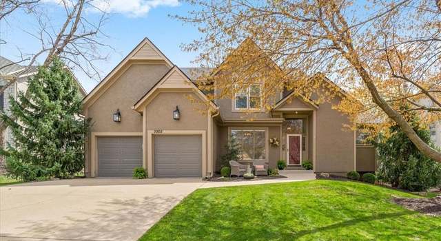 Photo of 5905 W 153rd St, Overland Park, KS 66223