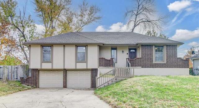 Photo of 1008 SW 23rd St, Blue Springs, MO 64015
