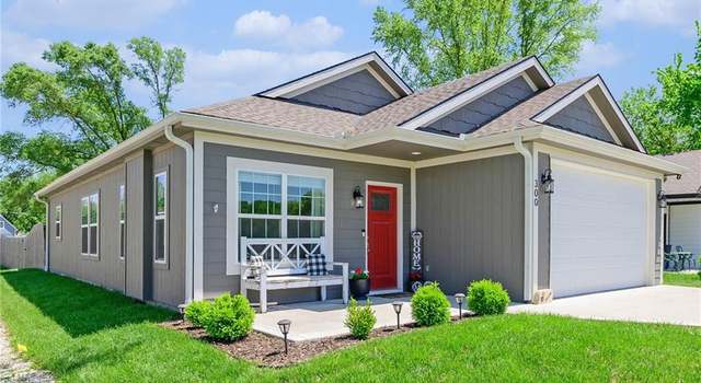 Photo of 300 Vine St, Linwood, KS 66052