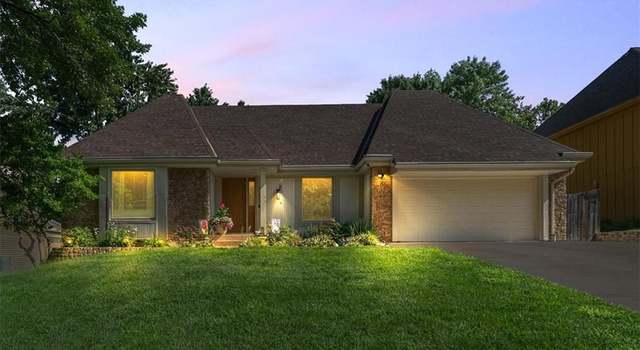 Photo of 11820 W 100th Ter, Overland Park, KS 66214