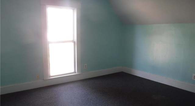 Photo of 121 Eisenhower Rd, Baldwin City, KS 66006
