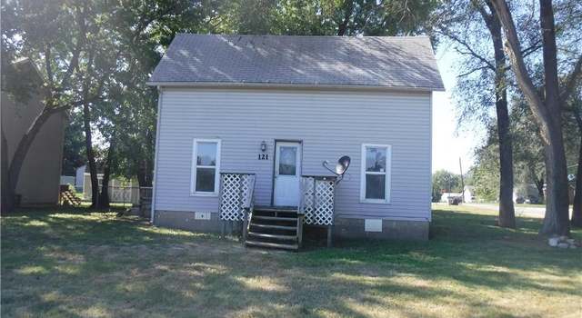 Photo of 121 Eisenhower Rd, Baldwin City, KS 66006