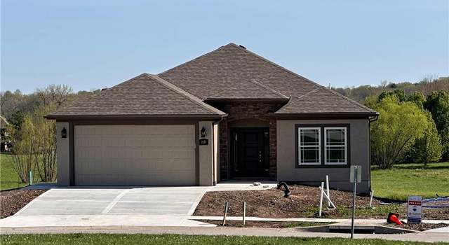 Photo of 2131 Greenfield Pt, Kearney, MO 64060