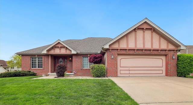 Photo of 6016 NE Gladstone Ln, Gladstone, MO 64119