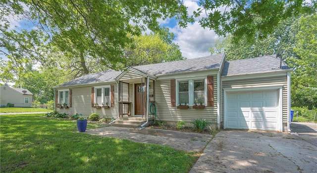 Photo of 8144 Hadley St, Overland Park, KS 66204