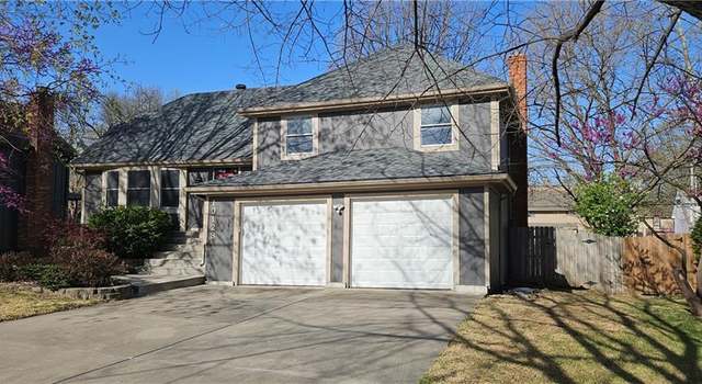 Photo of 10128 England Dr, Overland Park, KS 66212