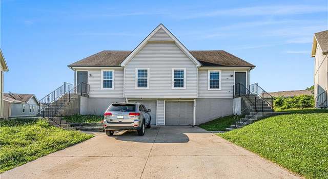 Photo of 8636-8638 NW Waukomis Dr, Kansas City, MO 64154