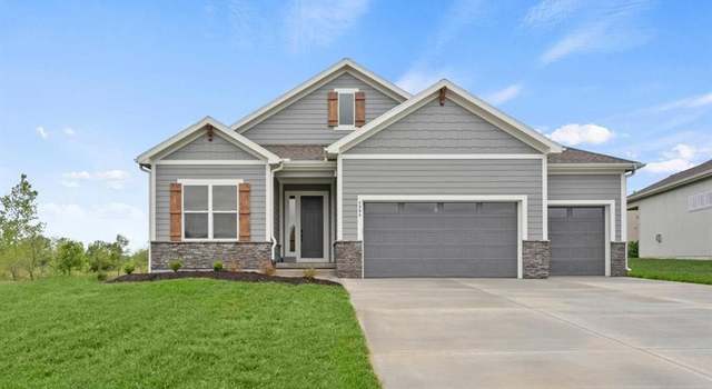 Photo of 1156 SW Whitby Dr, Lee's Summit, MO 64083