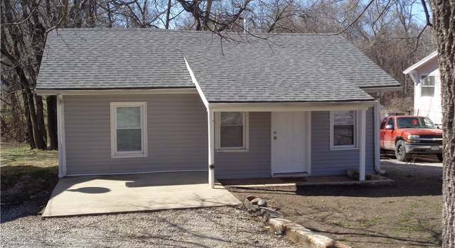 Photo of 10031 E Wilson Rd, Independence, MO 64053