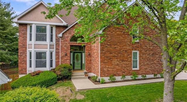 Photo of 2023 NE Newport Ct, Blue Springs, MO 64014