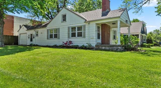 Photo of 7901 Ward Parkway Plz, Kansas City, MO 64114
