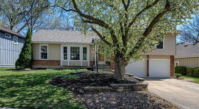 Photo of 3917 NE 59th Ter, Gladstone, MO 64119