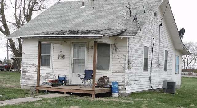 Photo of 411 John St, Effingham, KS 66023