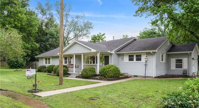 Photo of 1101 E Maple St, Rich Hill, MO 64779