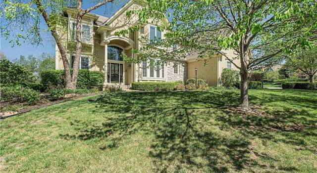 Photo of 14011 Cody St, Overland Park, KS 66221