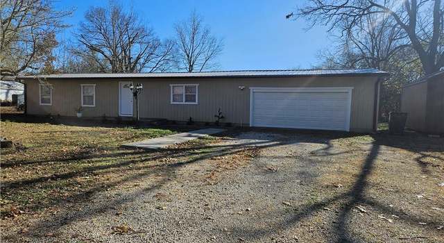 Photo of 624 E 10th St, Fort Scott, KS 66701