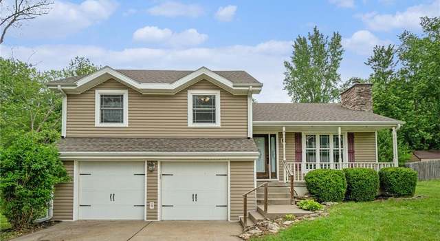 Photo of 15 Baber Cir, Camden Point, MO 64018