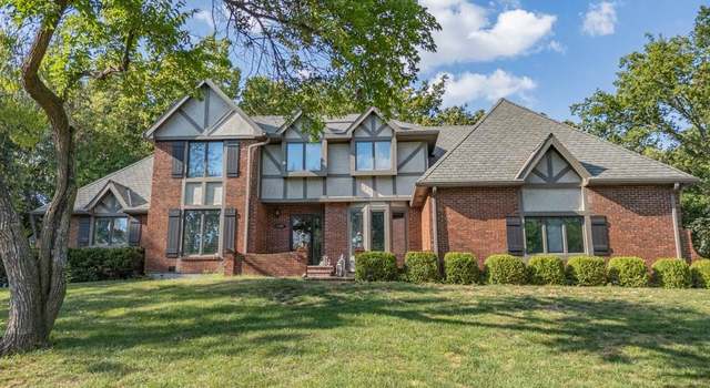 Photo of 8303 Bridle Dale Cir, Lenexa, KS 66220