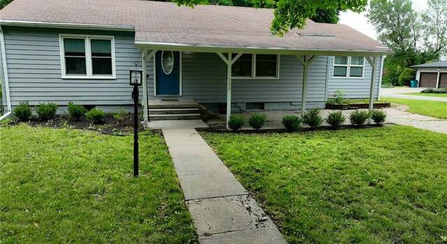 Photo of 700 S 2nd St, Hiawatha, KS 66434