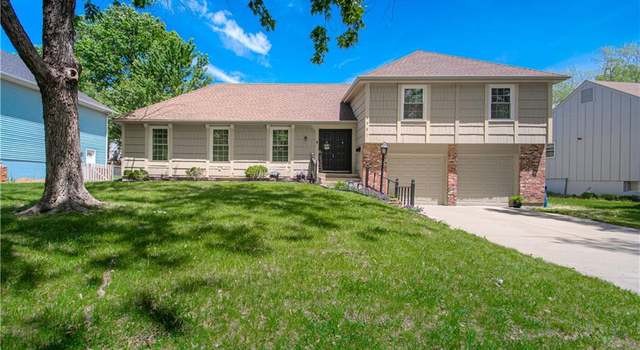 Photo of 9987 Ballentine St, Overland Park, KS 66214
