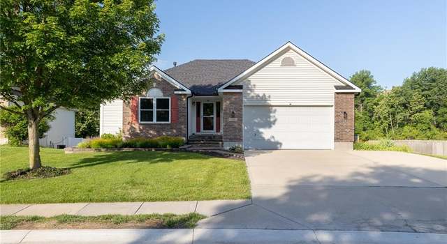 Photo of 5006 NW Woodside Dr, Riverside, MO 64150