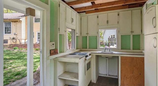 Photo of 10430 Bales Ave, Kansas City, MO 64137