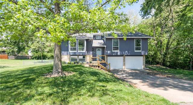 Photo of 108 NW 105th St, Kansas City, MO 64155