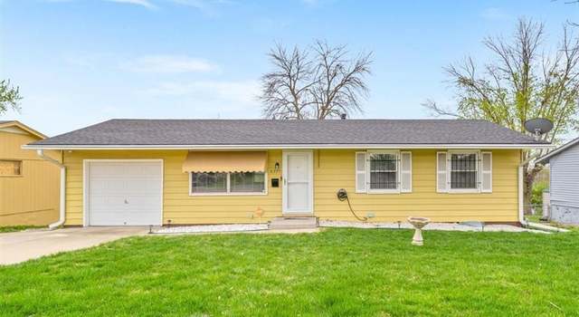 Photo of 5227 Franklin Dr, Kansas City, MO 64130