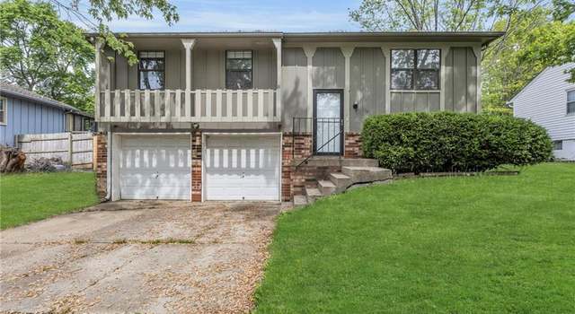 Photo of 12804 S Sycamore St, Olathe, KS 66062