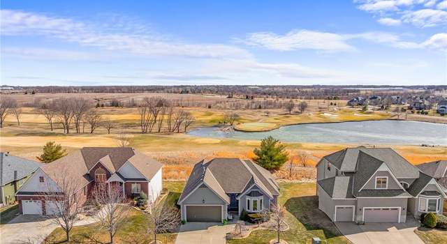 Photo of 4725 Augusta Dr, Basehor, KS 66007