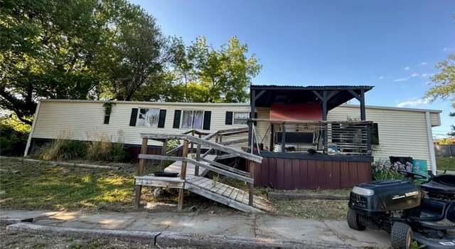 Photo of 207 E Missouri St, Oregon, MO 64473