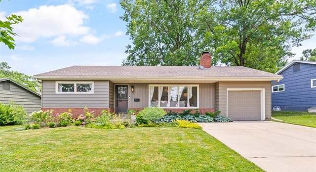 Photo of 4717 W 76th St, Prairie Village, KS 66208