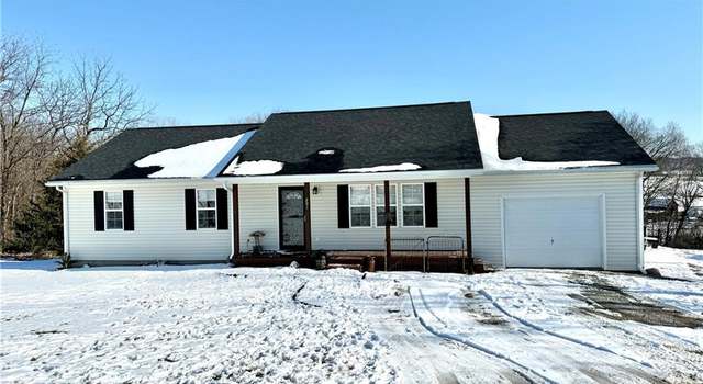 Photo of 201 1st St, Barnard, MO 64423