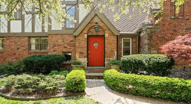 Photo of 1015 Huntington Rd, Kansas City, MO 64113