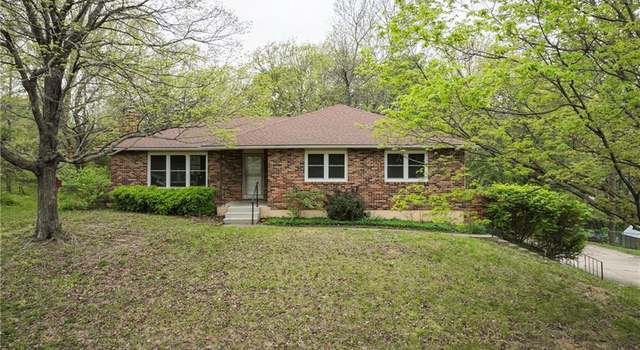 Photo of 1422 Grandview Dr, Warrensburg, MO 64093