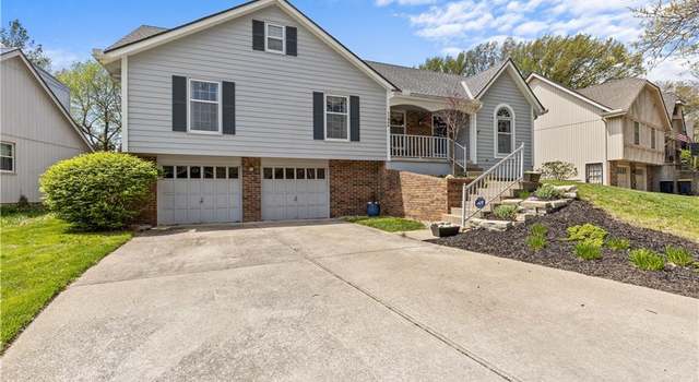 Photo of 11934 Harrison Dr, Kansas City, MO 64146