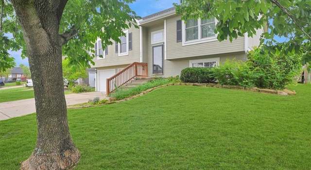 Photo of 4415 Garland St, Leavenworth, KS 66048