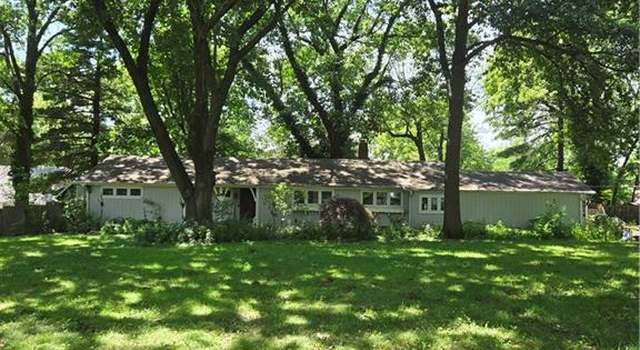 Photo of 6914 Glenwood St, Overland Park, KS 66204