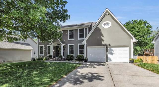 Photo of 2007 NE Newport Ct, Blue Springs, MO 64014