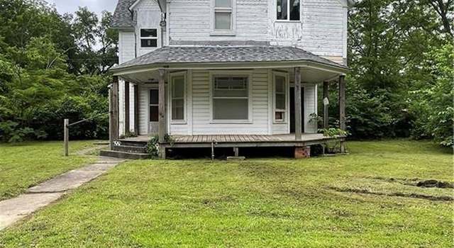 Photo of 108 E Orange Ave, Caney, KS 67333