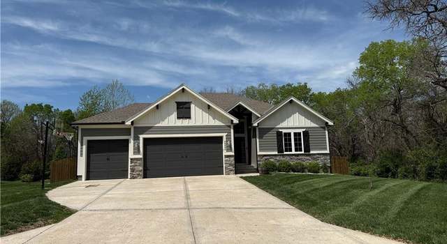 Photo of 20906 Larkspur Dr, Peculiar, MO 64078