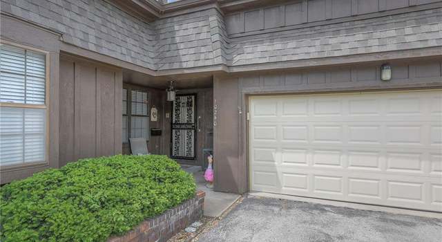 Photo of 10240 Locust St, Kansas City, MO 64131
