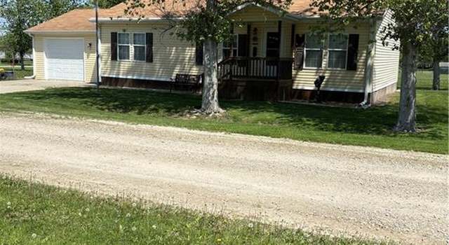 Photo of 302 S 3rd St S, Sheridan, MO 64486